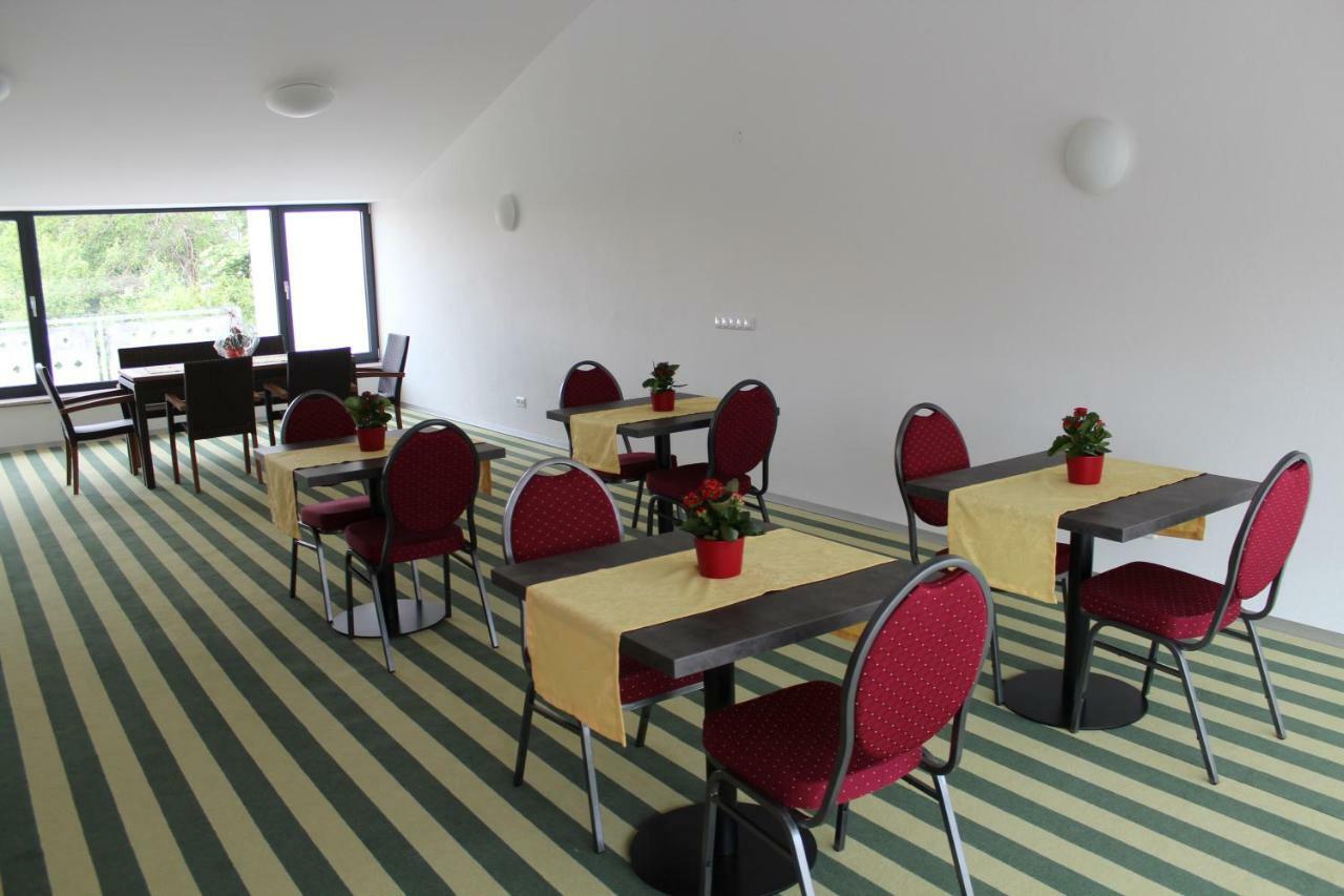 Helmers Gaestehaus Gempfing Zewnętrze zdjęcie