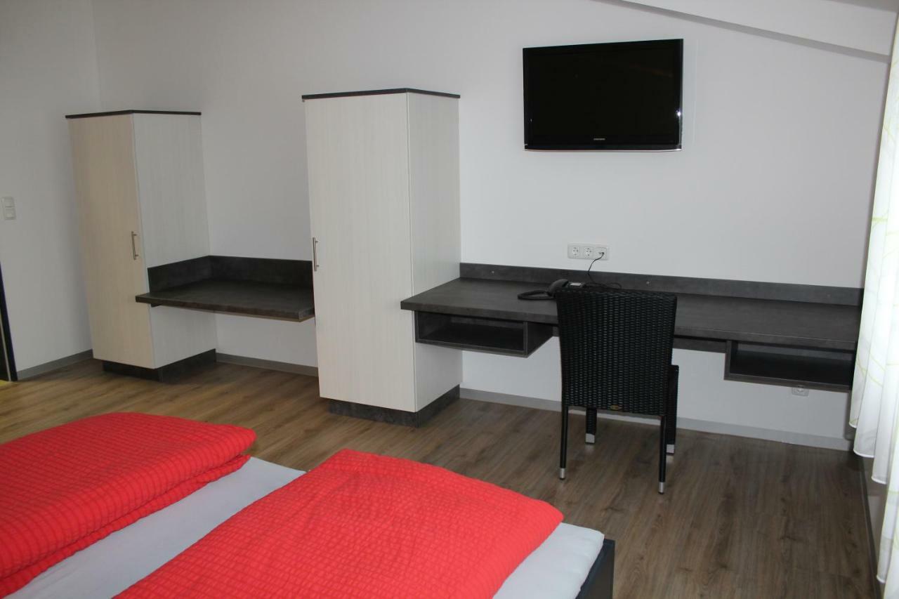 Helmers Gaestehaus Gempfing Zewnętrze zdjęcie