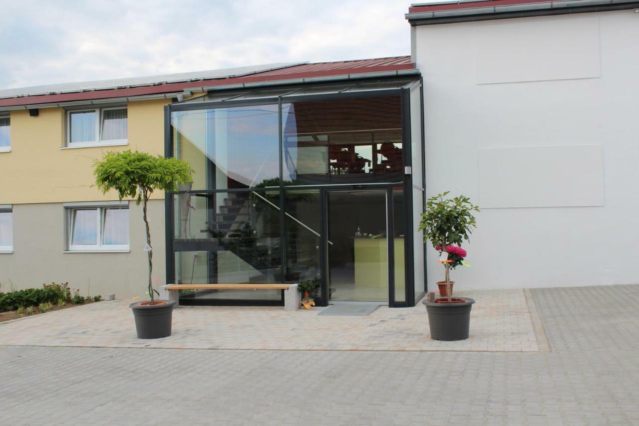 Helmers Gaestehaus Gempfing Zewnętrze zdjęcie